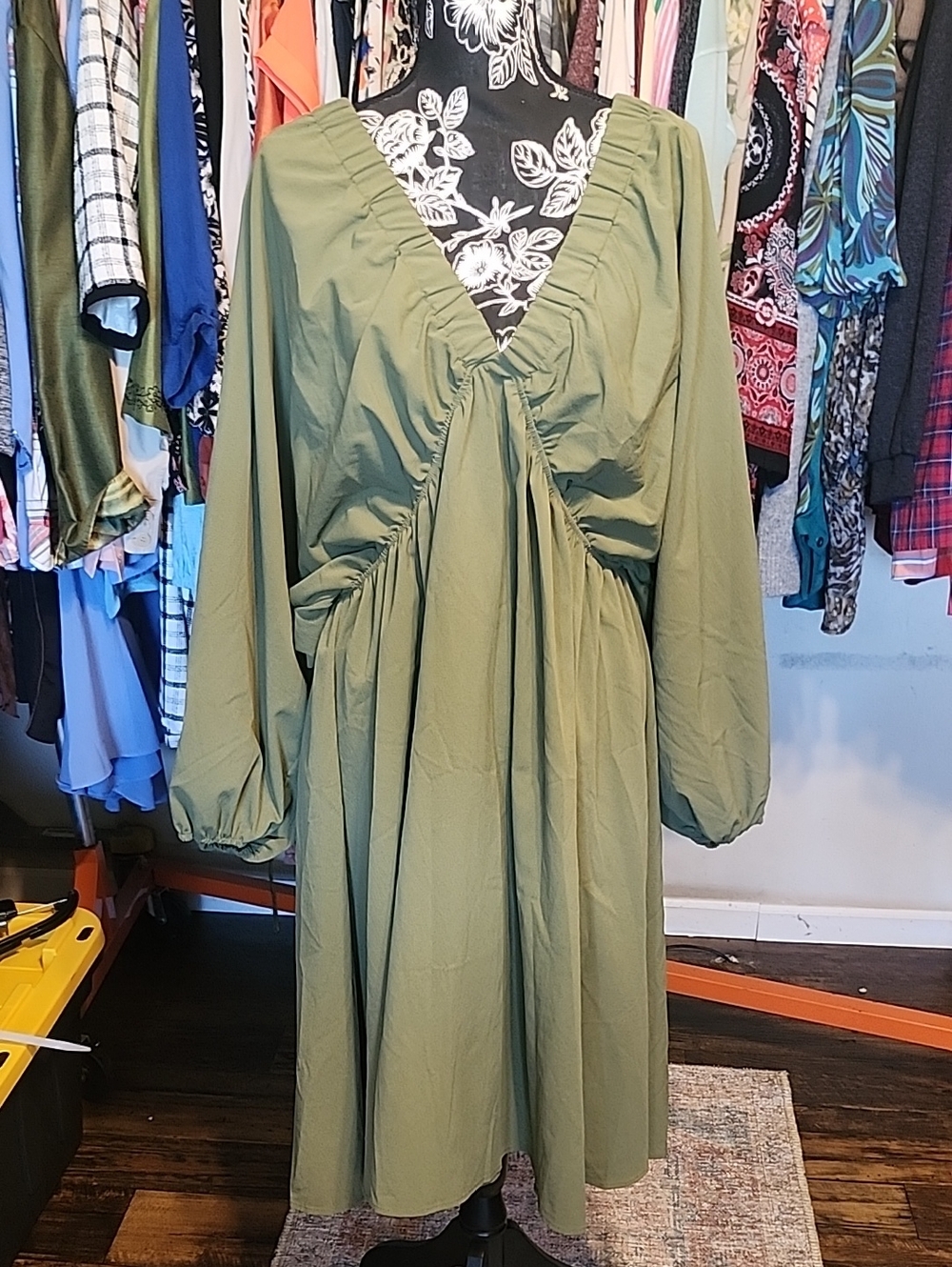 SHEIN Olive Green V-Neck Long Sleeve Midi Dress